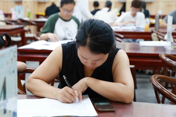 1764725614812999.jpg 屏幕截图 2025-12-03 092535.jpg